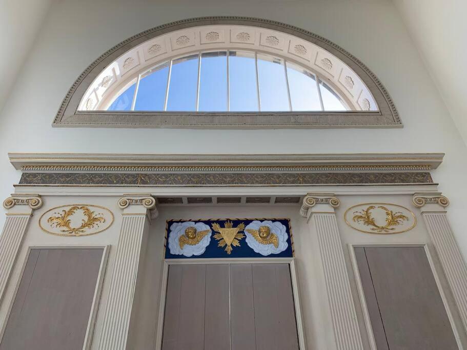 Style & Opulence In Georgian Chapel W Parking Apartamento Bath Exterior foto
