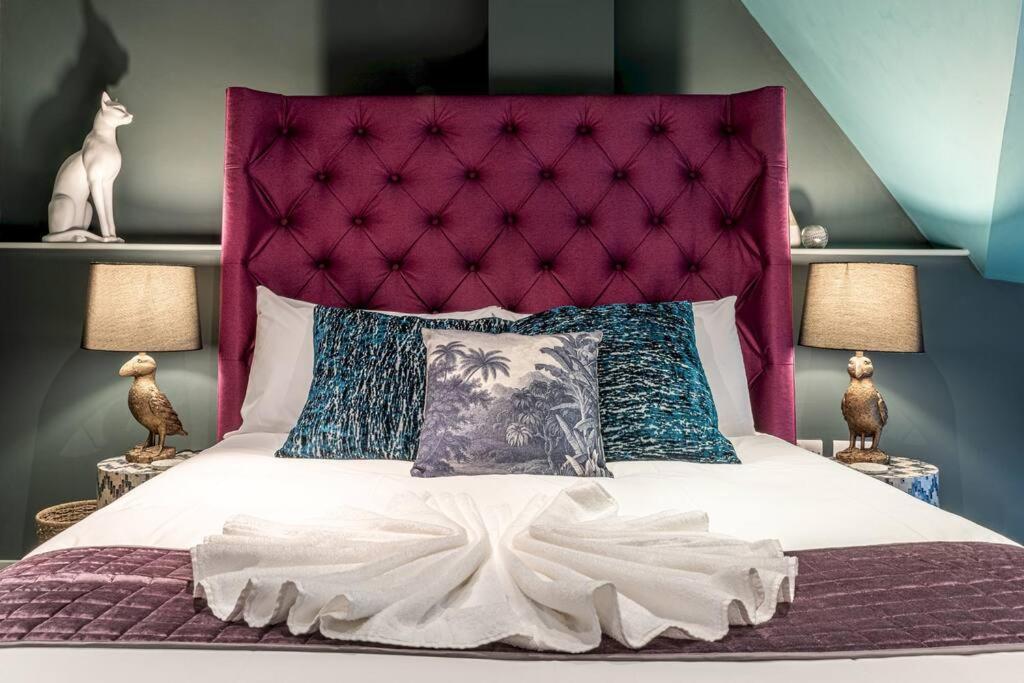 Style & Opulence In Georgian Chapel W Parking Apartamento Bath Exterior foto